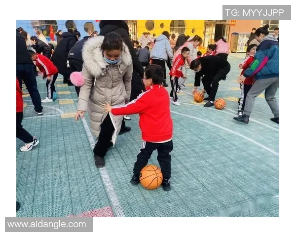 幼儿园中大班篮球游戏的趣味探索与团队合作能力培养活动